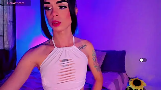 Snapshot of lesly_xx chatting on February 25, 2025, 7:49 pm lesly xx online show from February 25, 2025, 7:49 pm