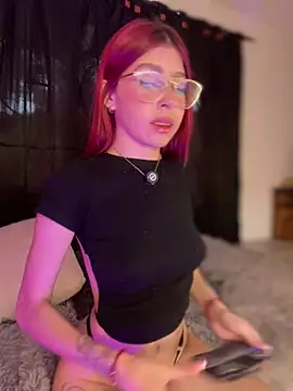 Snapshot of Jade20_ chatting on August 3, 2026, 2:23 pm Jade20 online show from August 3, 2026, 2:23 pm