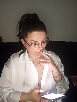 Snapshot of sweetychloelle chatting on March 2, 2025, 5:09 pm sweetychloelle online show from March 2, 2025, 5:09 pm