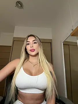 Snapshot of mi_suk11 chatting on November 21, 2025, 8:41 pm mi suk11 online show from November 21, 2025, 8:41 pm