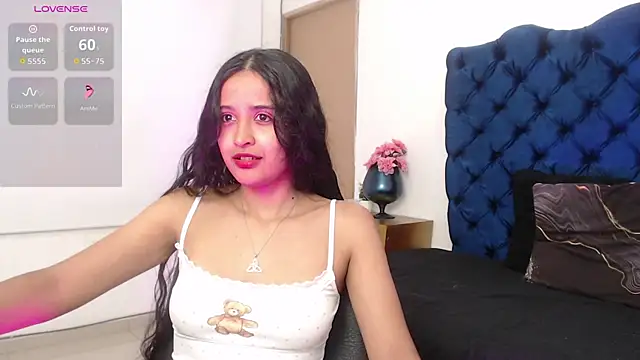 Snapshot of Lili666_ chatting on October 14, 2025, 3:07 am Lili666 online show from October 14, 2025, 3:07 am