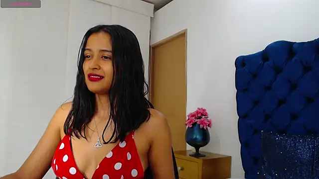 Snapshot of Lili666_ chatting on May 10, 2026, 3:43 am Lili666 online show from May 10, 2026, 3:43 am
