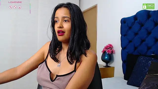 Snapshot of Lili666_ chatting on April 9, 2026, 6:19 am Lili666 online show from April 9, 2026, 6:19 am