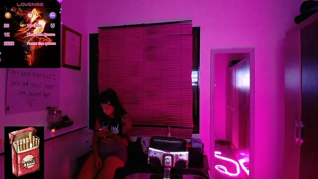 Misslana wn1 online show from October 31, 2025, 5:37 am