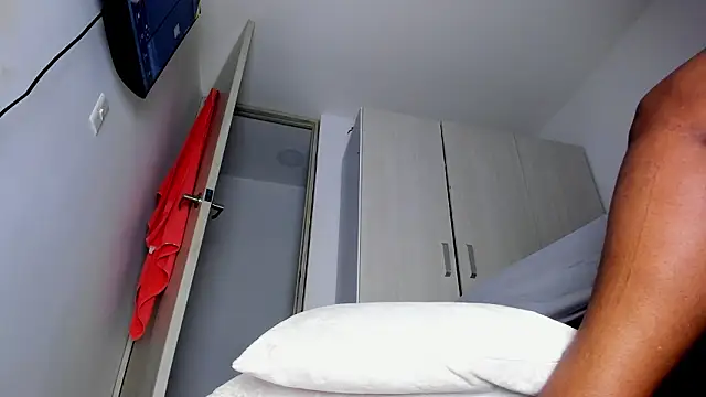 Snapshot of Skarleth69 chatting on March 10, 2026, 12:09 pm Skarleth69 online show from March 10, 2026, 12:09 pm