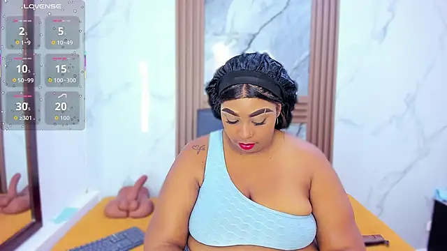 Snapshot of HannyMansonh chatting on November 13, 2025, 3:43 am HannyMansonh online show from November 13, 2025, 3:43 am