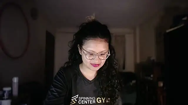 Snapshot of Hathorlove chatting on May 13, 2026, 9:27 am Hathorlove online show from May 13, 2026, 9:27 am