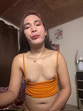 Snapshot of Msyensmith chatting on October 10, 2025, 1:17 am Msyensmith online show from October 10, 2025, 1:17 am