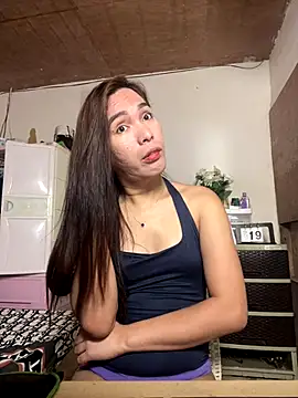 Snapshot of Msyensmith chatting on November 18, 2025, 2:16 am Msyensmith online show from November 18, 2025, 2:16 am