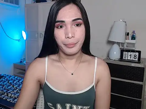 Snapshot of Msyensmith chatting on September 18, 2025, 3:31 am Msyensmith online show from September 18, 2025, 3:31 am