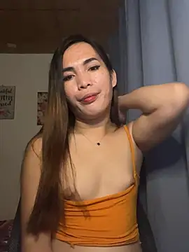 Snapshot of Msyensmith chatting on March 19, 2025, 12:12 pm Msyensmith online show from March 19, 2025, 12:12 pm