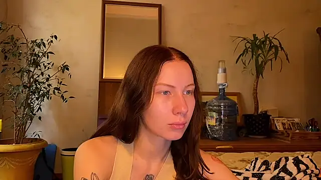 elfess online show from October 10, 2025, 7:31 am