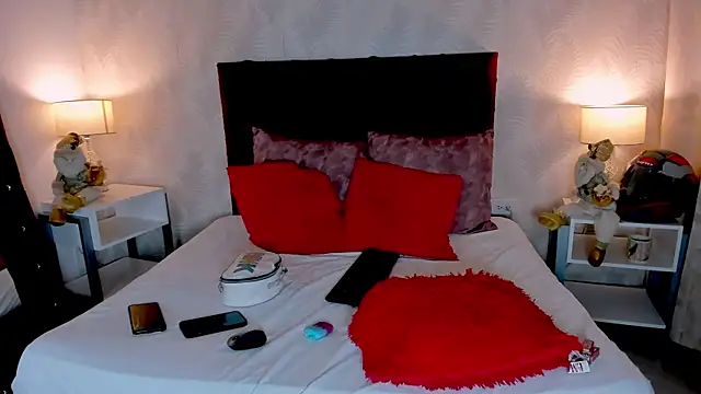 Snapshot of KarlyPrint chatting on December 4, 2025, 1:43 pm KarlyPrint online show from December 4, 2025, 1:43 pm