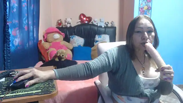 milfeddy  online show from February 19, 2025, 3:38 pm