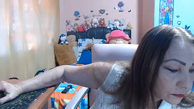 milfeddy  online show from July 10, 2026, 8:09 pm