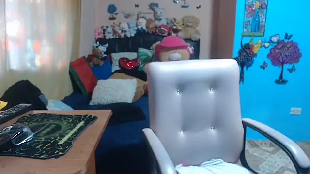 milfeddy  online show from October 16, 2025, 12:24 pm