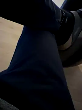 Snapshot of KielerMen chatting on December 13, 2025, 8:04 pm KielerMen online show from December 13, 2025, 8:04 pm