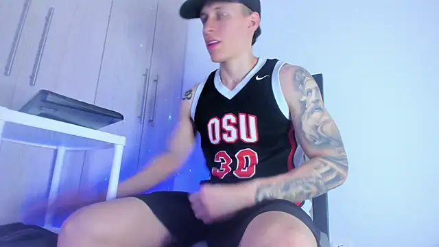 enzo bvlgari online show from March 2, 2025, 9:41 pm