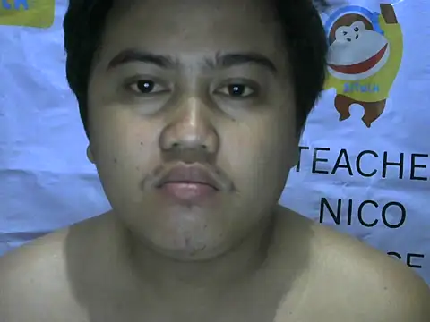 Yummy Tommy21 online show from October 3, 2025, 7:59 pm