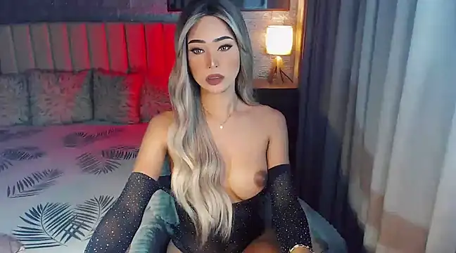 Snapshot of Miss_Amandaversace chatting on January 27, 2025, 1:30 pm Miss Amandaversace online show from January 27, 2025, 1:30 pm