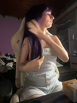 bunnydark00 online show from March 11, 2026, 4:28 am