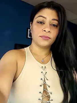 Snapshot of Lashmy111 chatting on February 20, 2025, 3:12 am Lashmy111 online show from February 20, 2025, 3:12 am