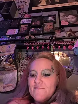 Snapshot of Justin81214 chatting on March 15, 2026, 5:47 am Justin81214 online show from March 15, 2026, 5:47 am