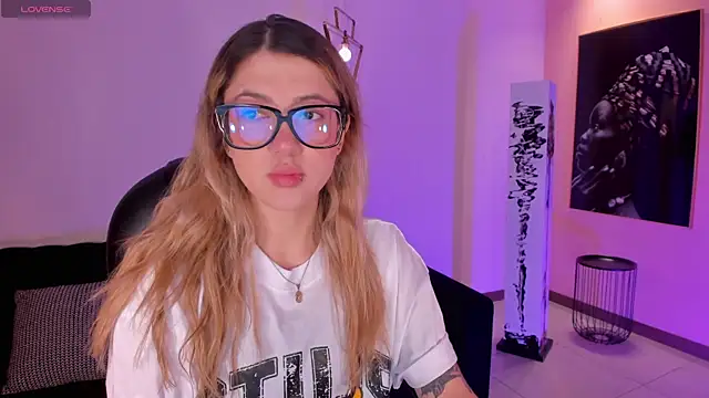 EveBensonX online show from February 25, 2026, 1:00 pm