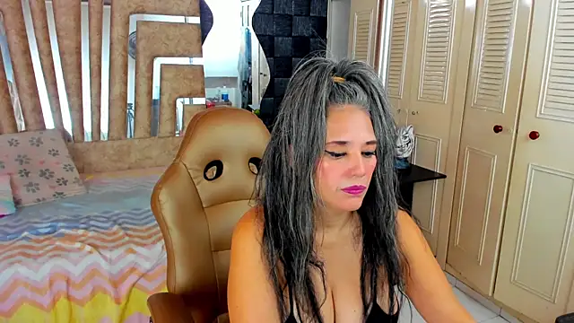 Snapshot of cute_sassy chatting on July 19, 2026, 1:41 pm cute sassy online show from July 19, 2026, 1:41 pm