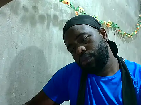 Snapshot of 2ocmaxi chatting on November 24, 2025, 8:20 pm 2ocmaxi online show from November 24, 2025, 8:20 pm