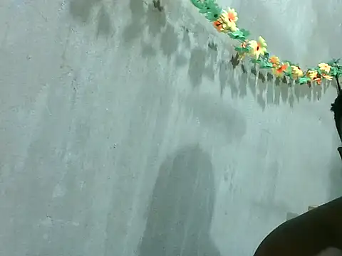 Snapshot of 2ocmaxi chatting on October 17, 2025, 2:52 pm 2ocmaxi online show from October 17, 2025, 2:52 pm