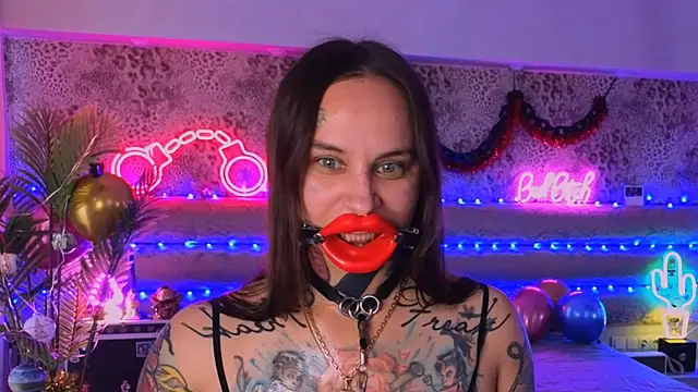 Cool Freak  online show from November 28, 2025, 10:37 am