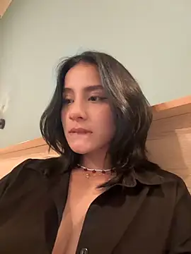 Snapshot of Ale_Lewis chatting on November 10, 2025, 6:57 pm Ale Lewis online show from November 10, 2025, 6:57 pm