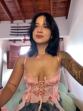 Snapshot of Ale_Lewis chatting on November 26, 2025, 7:58 pm Ale Lewis online show from November 26, 2025, 7:58 pm