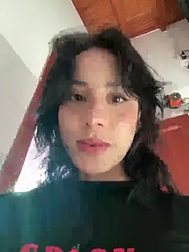 Ale Lewis online show from May 5, 2026, 9:07 pm