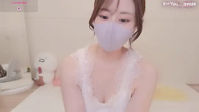 Yuu  k online show from May 12, 2026, 2:34 pm