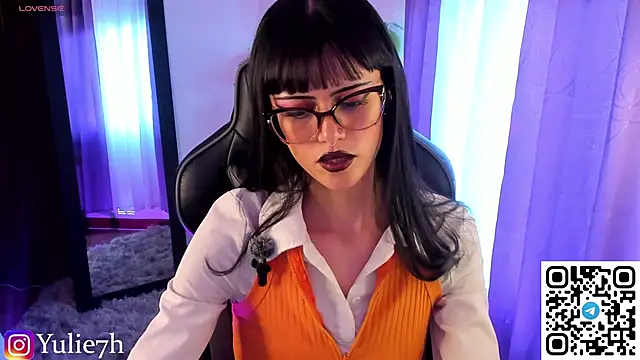 Snapshot of _Jessy_Moon_ chatting on May 9, 2026, 9:29 pm Jessy Moon online show from May 9, 2026, 9:29 pm