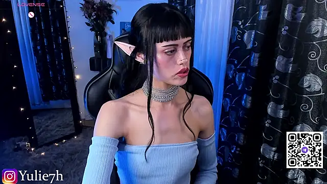 Snapshot of _Jessy_Moon_ chatting on August 1, 2026, 12:08 am Jessy Moon online show from August 1, 2026, 12:08 am