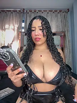 Snapshot of serena_willow chatting on May 9, 2026, 1:58 pm serena willow online show from May 9, 2026, 1:58 pm