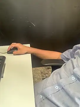 Snapshot of trimineiro_ chatting on September 17, 2025, 2:41 pm trimineiro online show from September 17, 2025, 2:41 pm