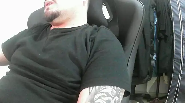 YanLizmirli online show from December 22, 2024, 3:44 pm