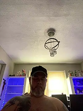 Snapshot of Cristian-Brayan chatting on April 15, 2026, 6:23 pm Cristian-Brayan online show from April 15, 2026, 6:23 pm