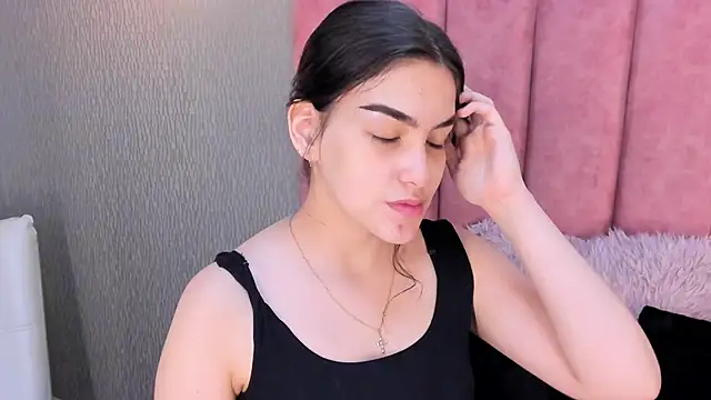 Snapshot of Alexa_Thaylor_ chatting on October 24, 2025, 3:11 pm Alexa Thaylor online show from October 24, 2025, 3:11 pm