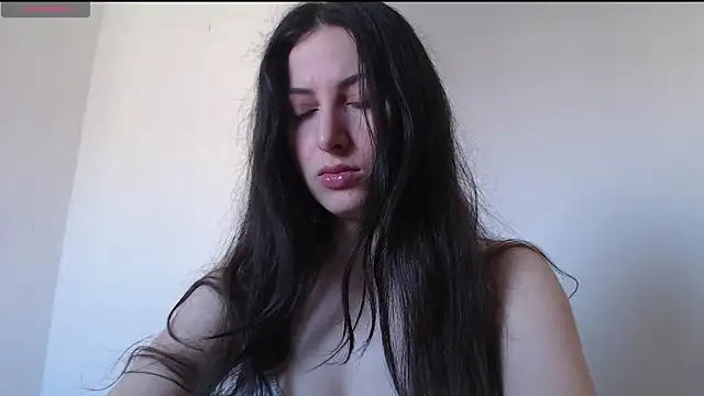  Hot Lady  online show from March 18, 2026, 12:08 pm