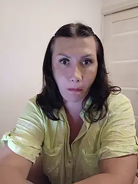 Snapshot of ROXOLANAA_SEXY chatting on June 9, 2026, 8:43 pm ROXOLANAA SEXY online show from June 9, 2026, 8:43 pm