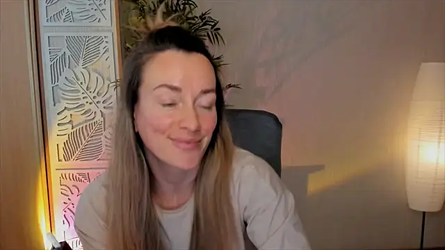 RebeccaMartinez online show from February 20, 2026, 8:38 am