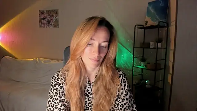 RebeccaMartinez online show from October 23, 2025, 11:31 am