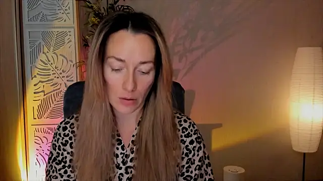 RebeccaMartinez online show from February 13, 2026, 6:57 am