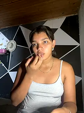 emilyharber online show from October 7, 2025, 7:37 pm