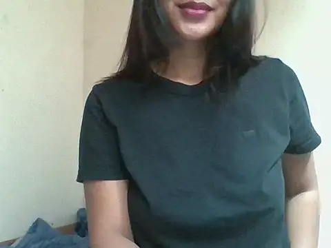 Snapshot of _smiling4u_ chatting on June 6, 2026, 6:07 am smiling4u online show from June 6, 2026, 6:07 am